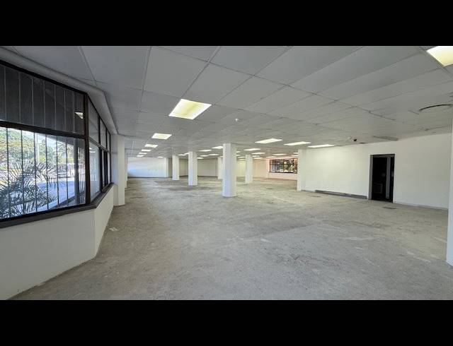 1,439M² OFFICE TO LET IN DURBAN CENTRAL
